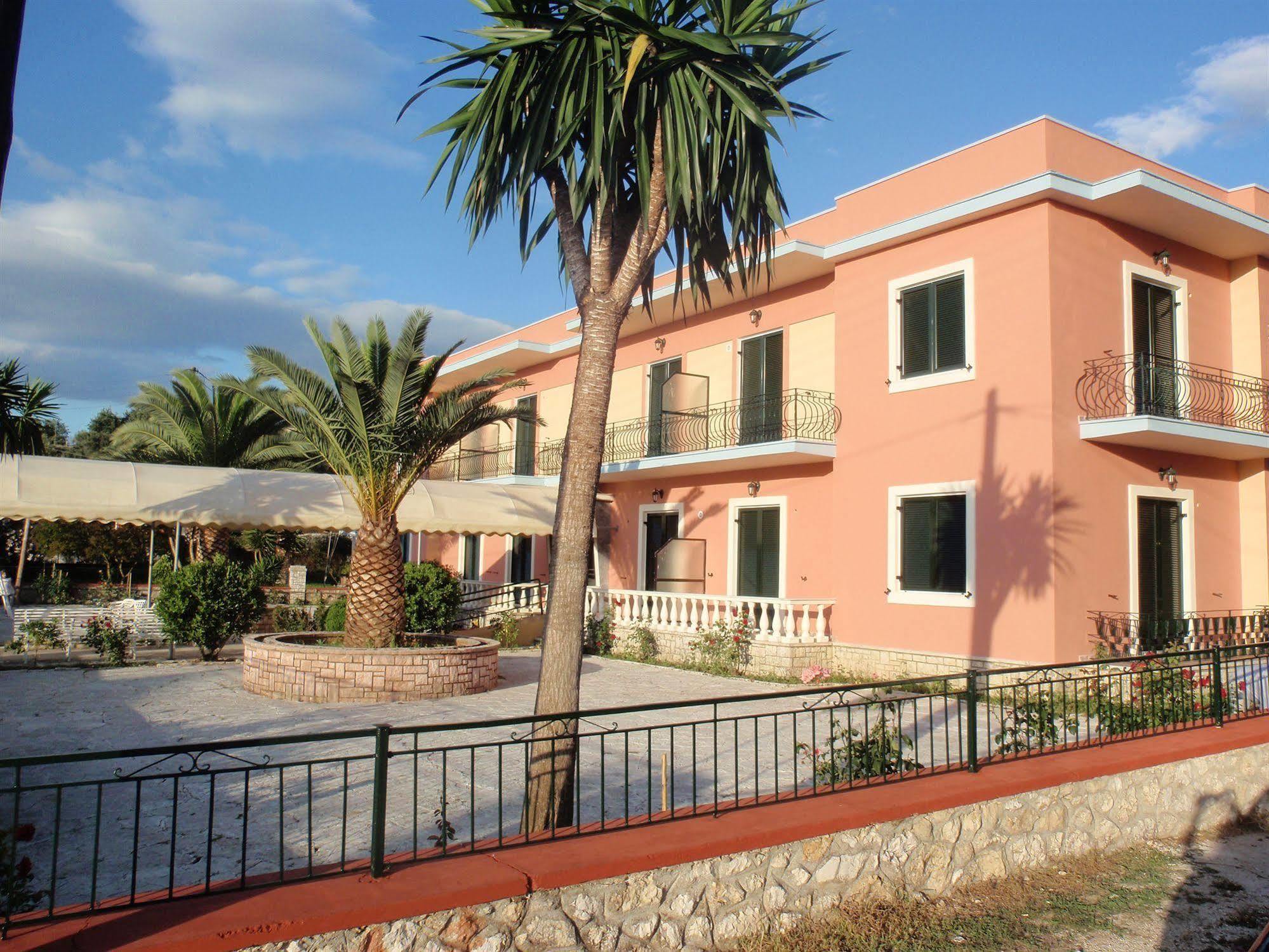 Argo * Perama (Corfu)